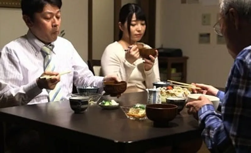 [nsps-436] người vợ trẻ và người bố già ai uehara