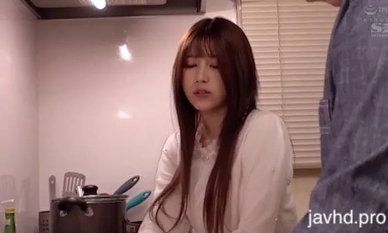 [ssis-010] lỡ yêu cô bạn thân của gấu riri nanatsumori